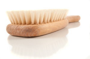 How to Detox Naturally with Dry Skin Brushing